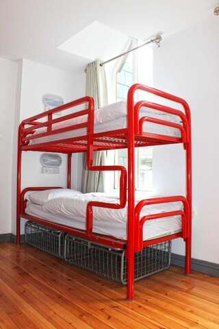 Хостелы Galway City Hostel Голуэй Кровать в общем 4-местном номере для мужчин и женщин-8